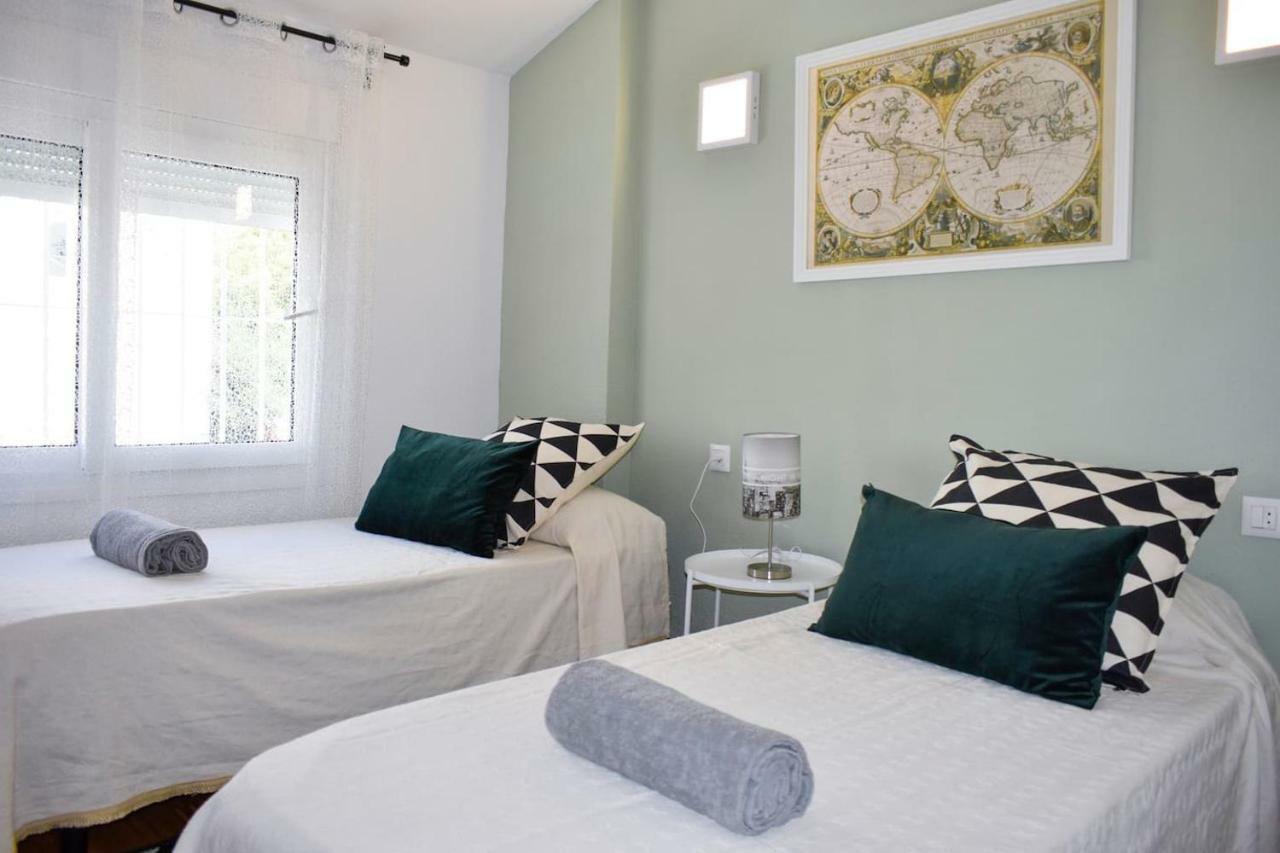Сasa de vacaciones Benalgolf House -